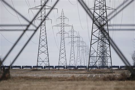 Manitoba energy strategy includes wind power, time-of-day rates for electricity